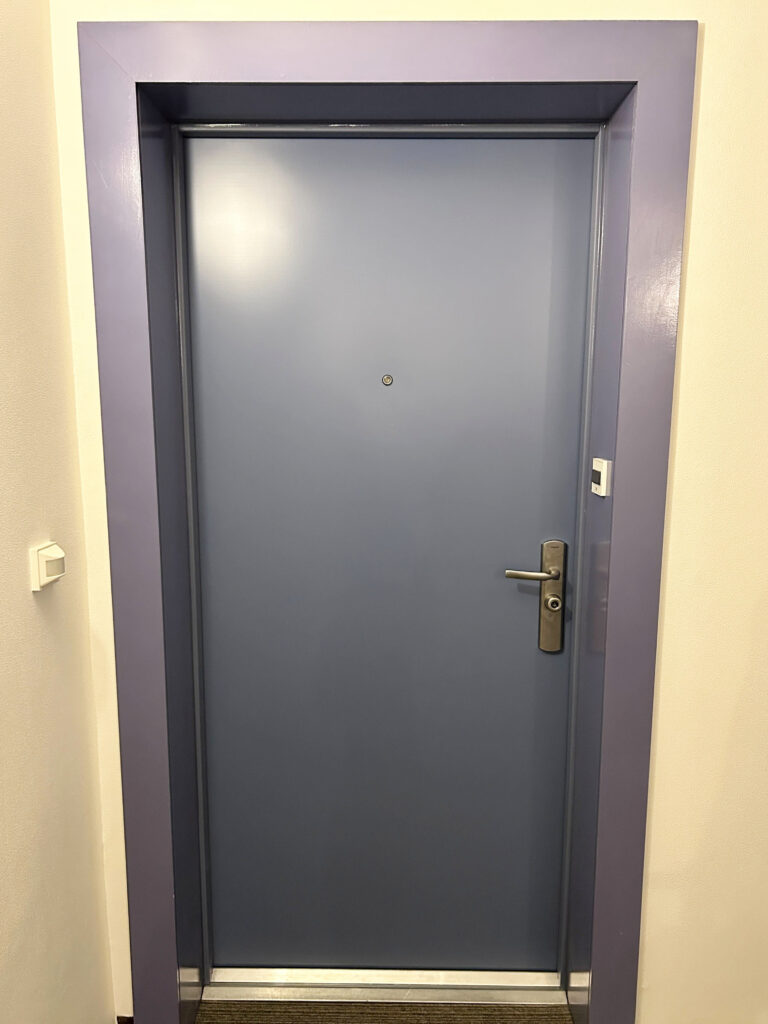 porte d'appartement spheris his bleue